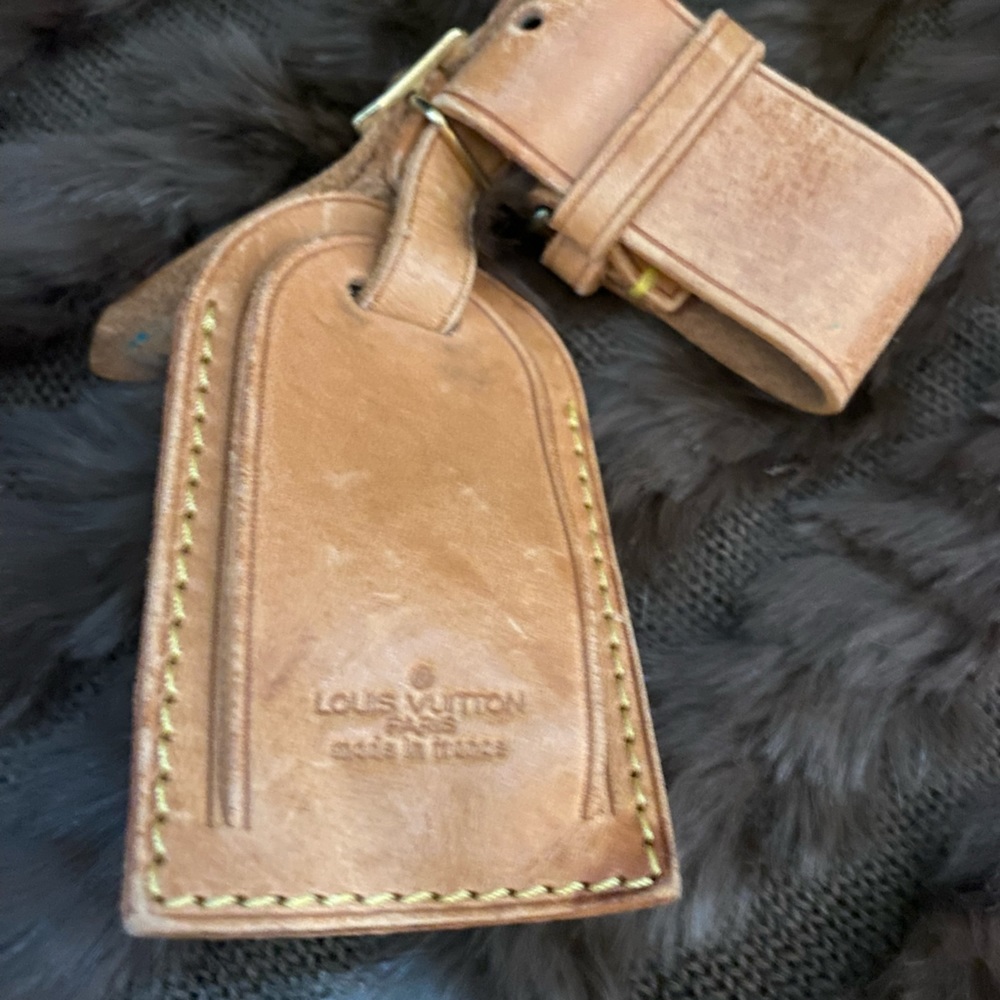 LV Luggage Tag Set